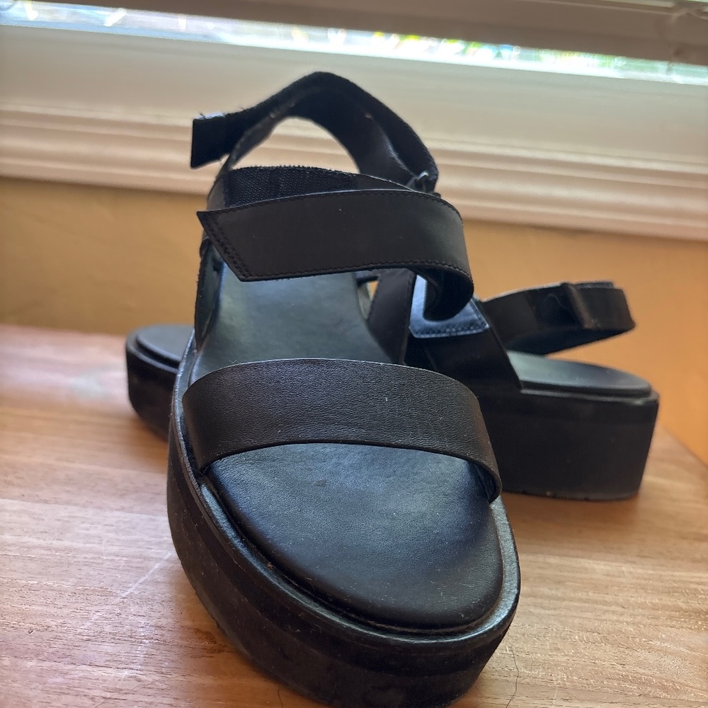 Everlane Platform Sandal